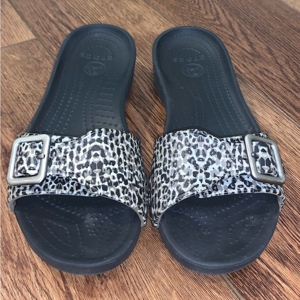 Women’s Crocs Slip-on Sandals In Size 8